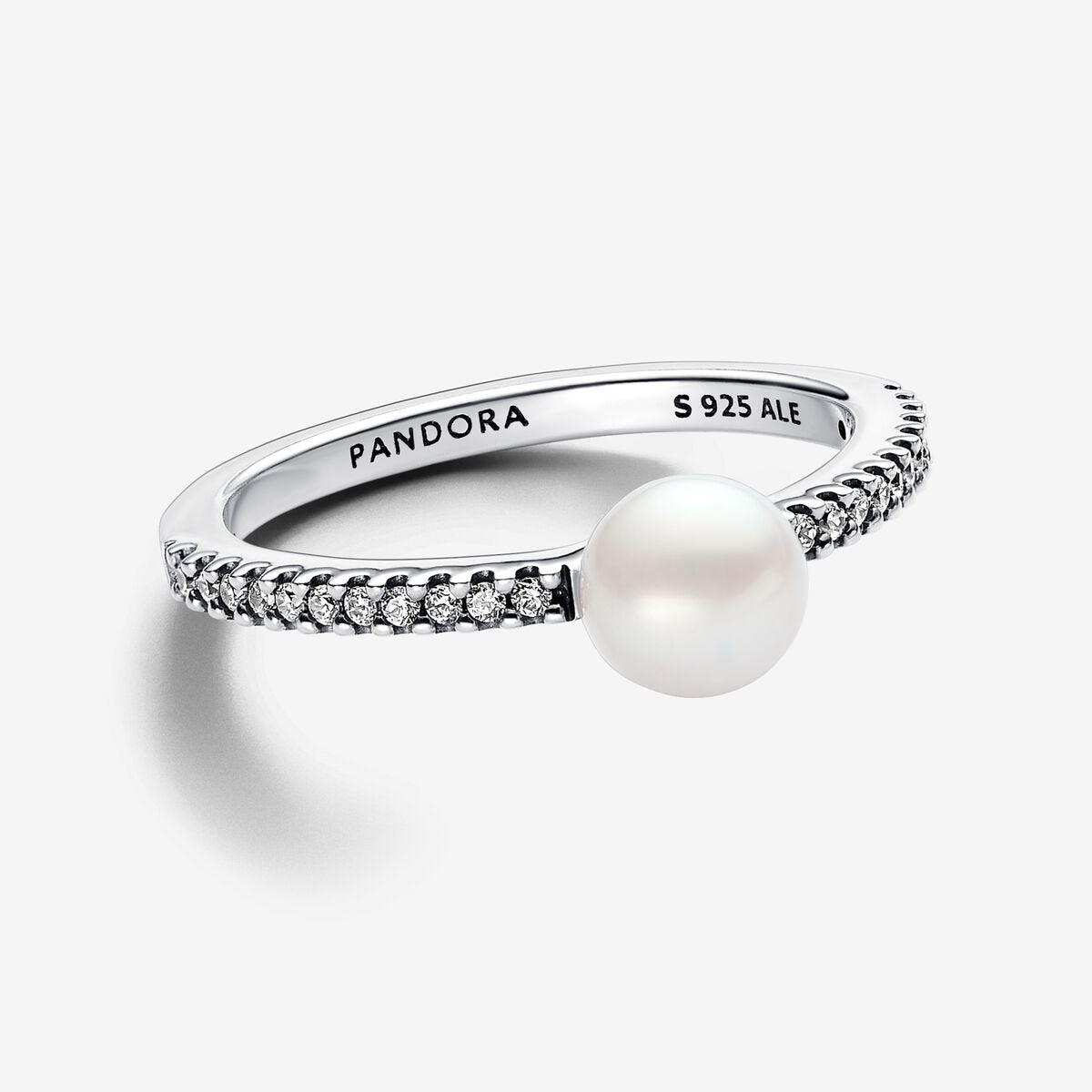 Anello Perla d’Acqua Dolce Coltivata e Pavè