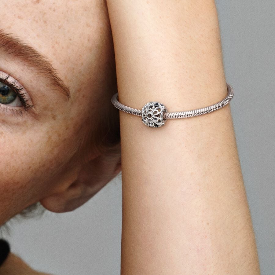 Charm Openwork Fiore