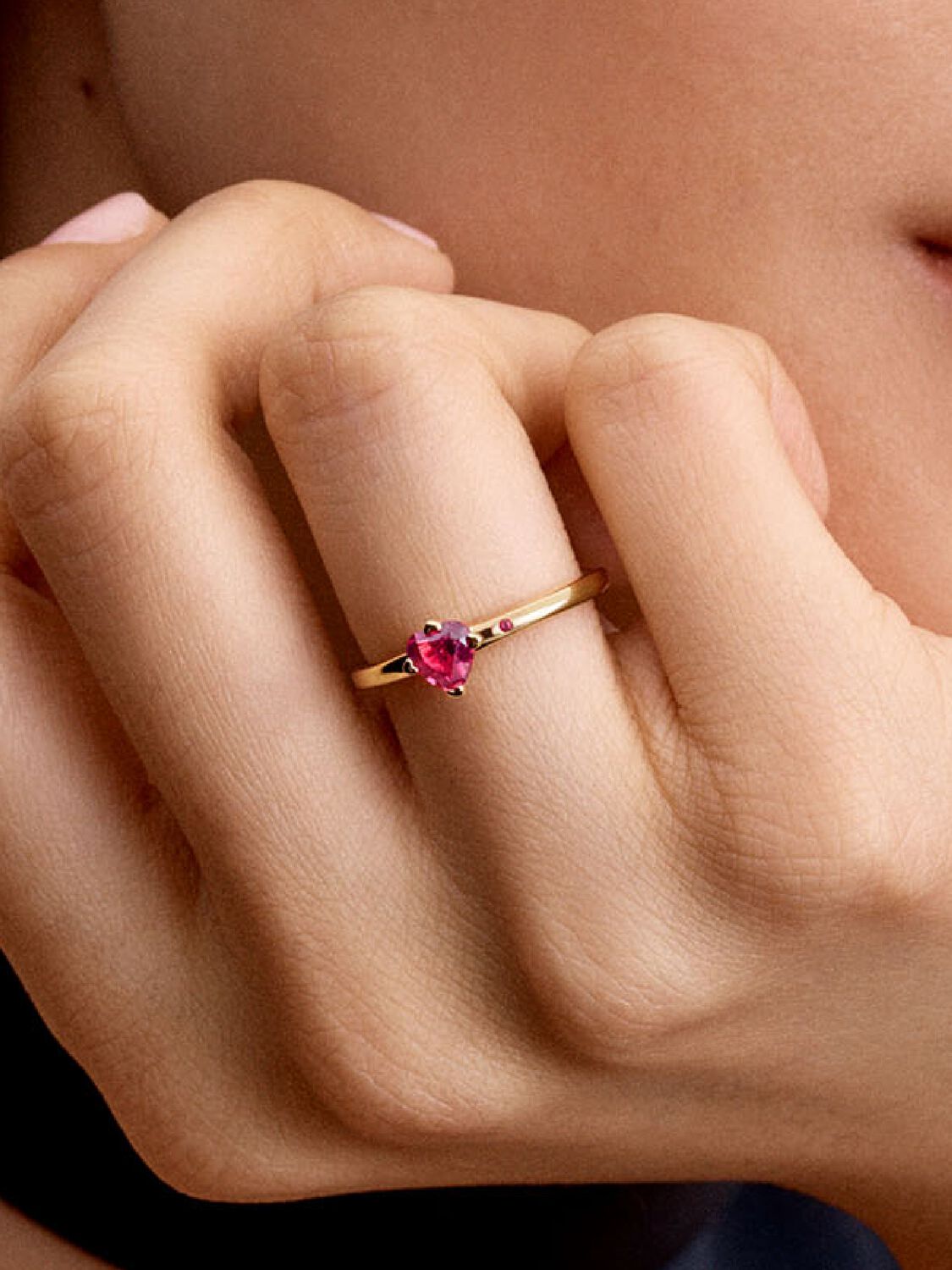 Anello Solitario Cuore Rosso