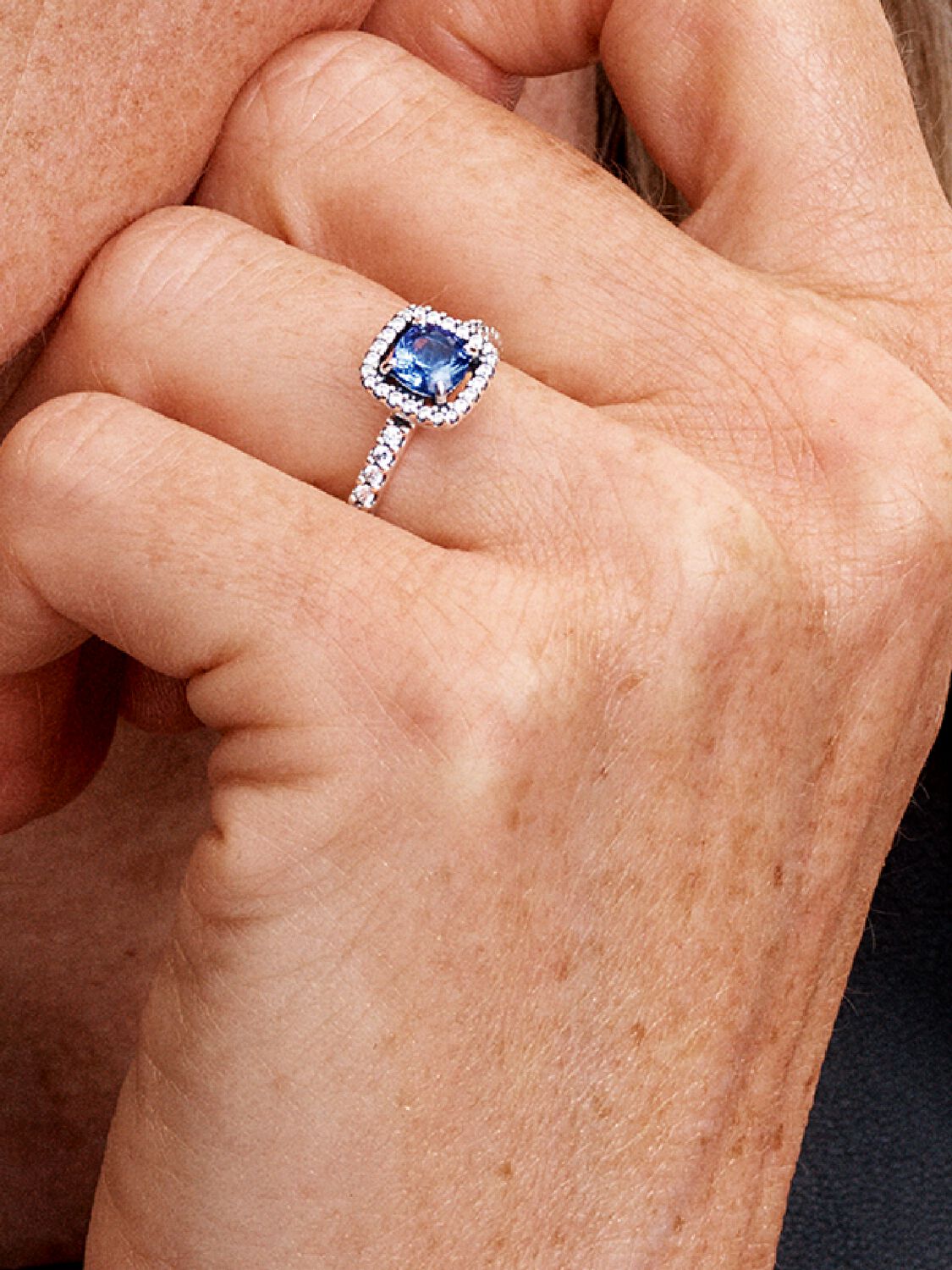 Anello Punto Luce Quadrato Blu